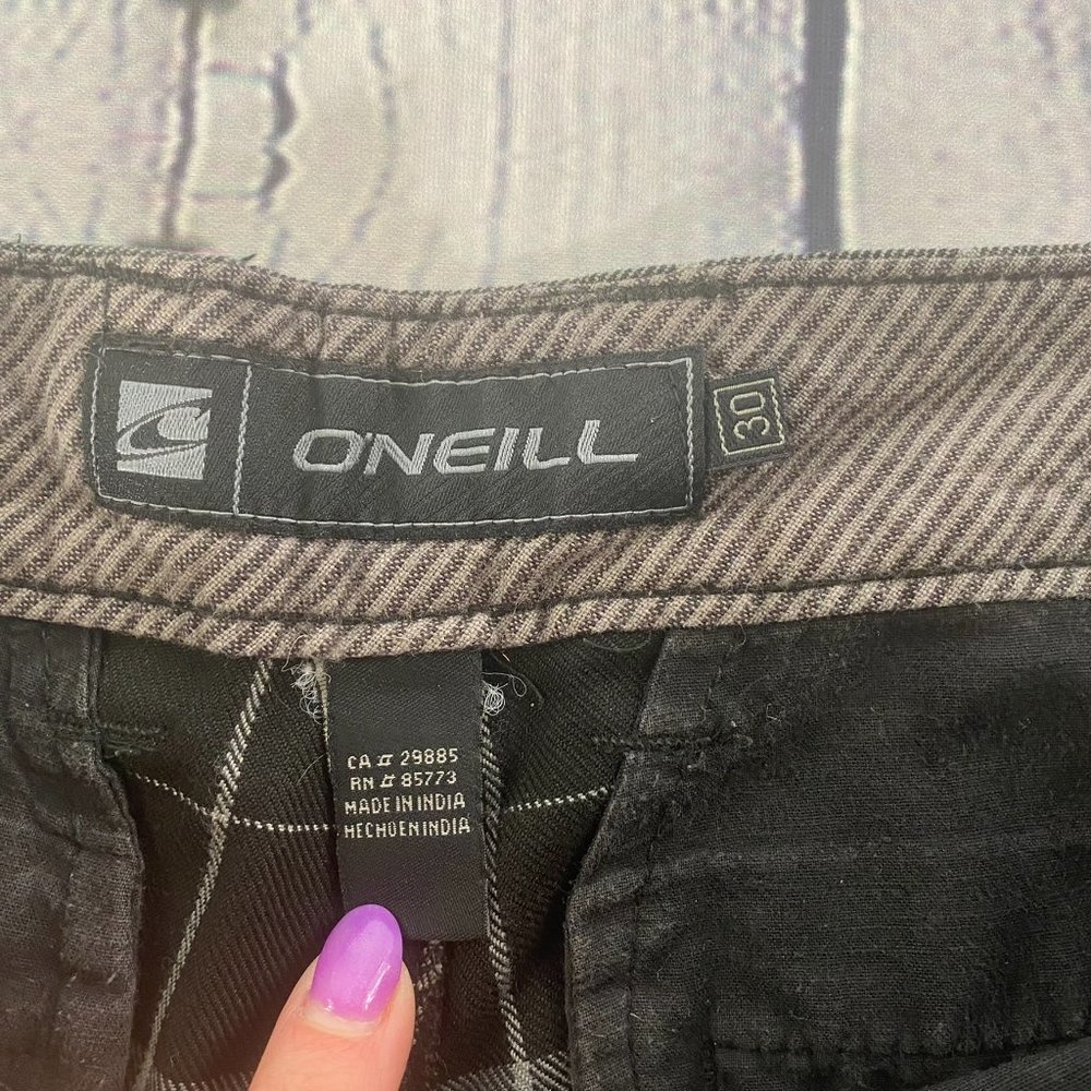 O'Neill Plaid Flat Front Bermuda Shorts Black - Picture 4 of 6